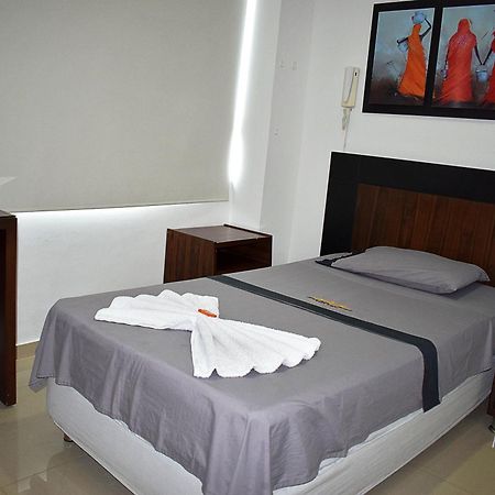 יופאל Hotel Sophia Real מראה חיצוני תמונה